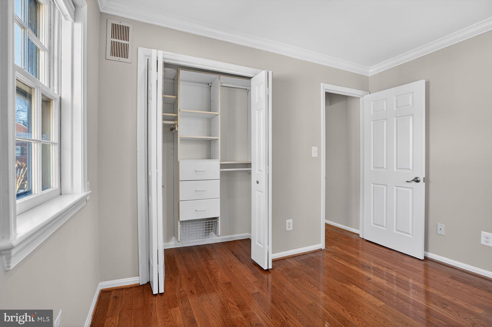 KENWOOD FOREST - Residential