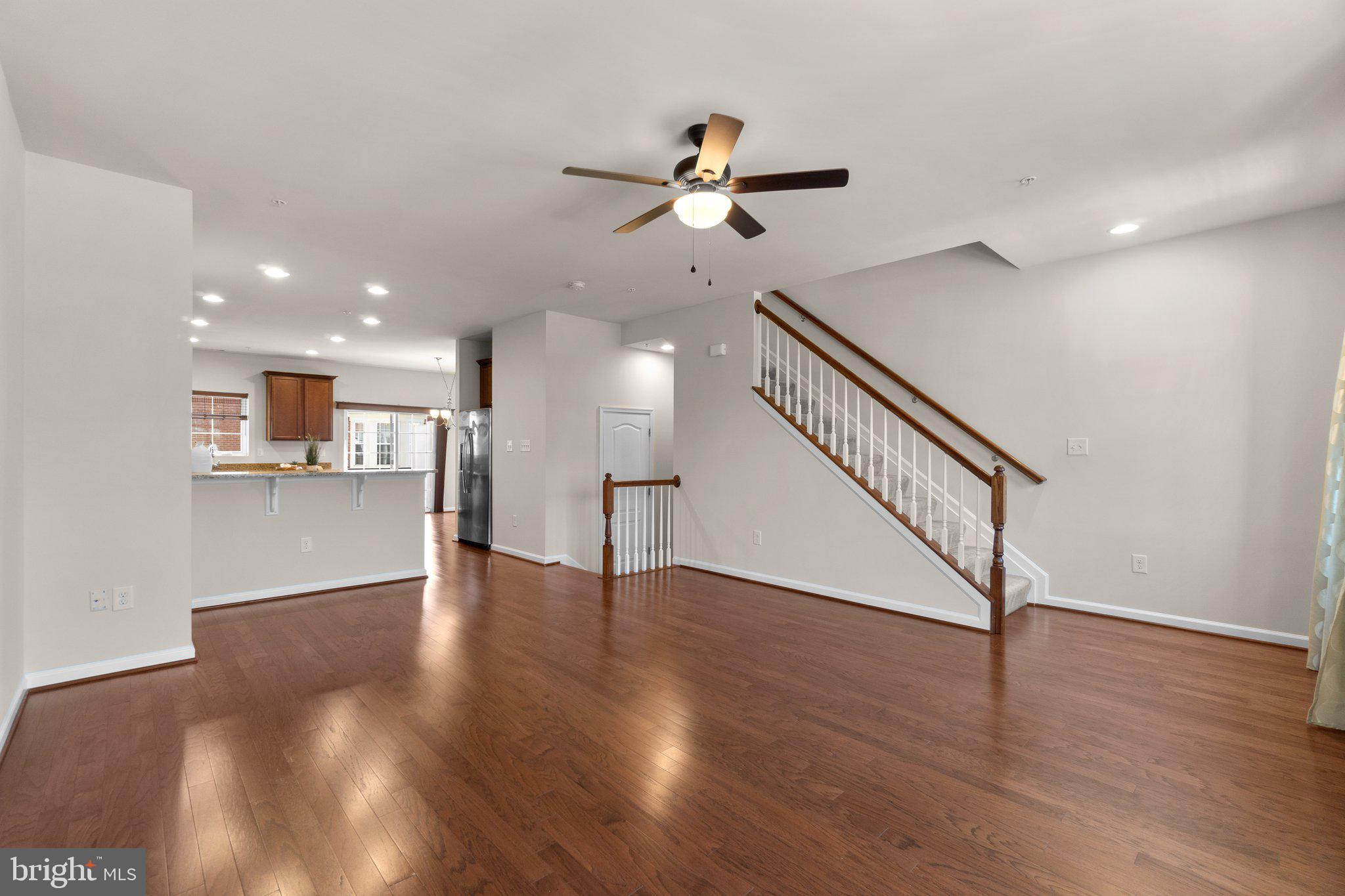 BLUE STREAM - Residential Lease