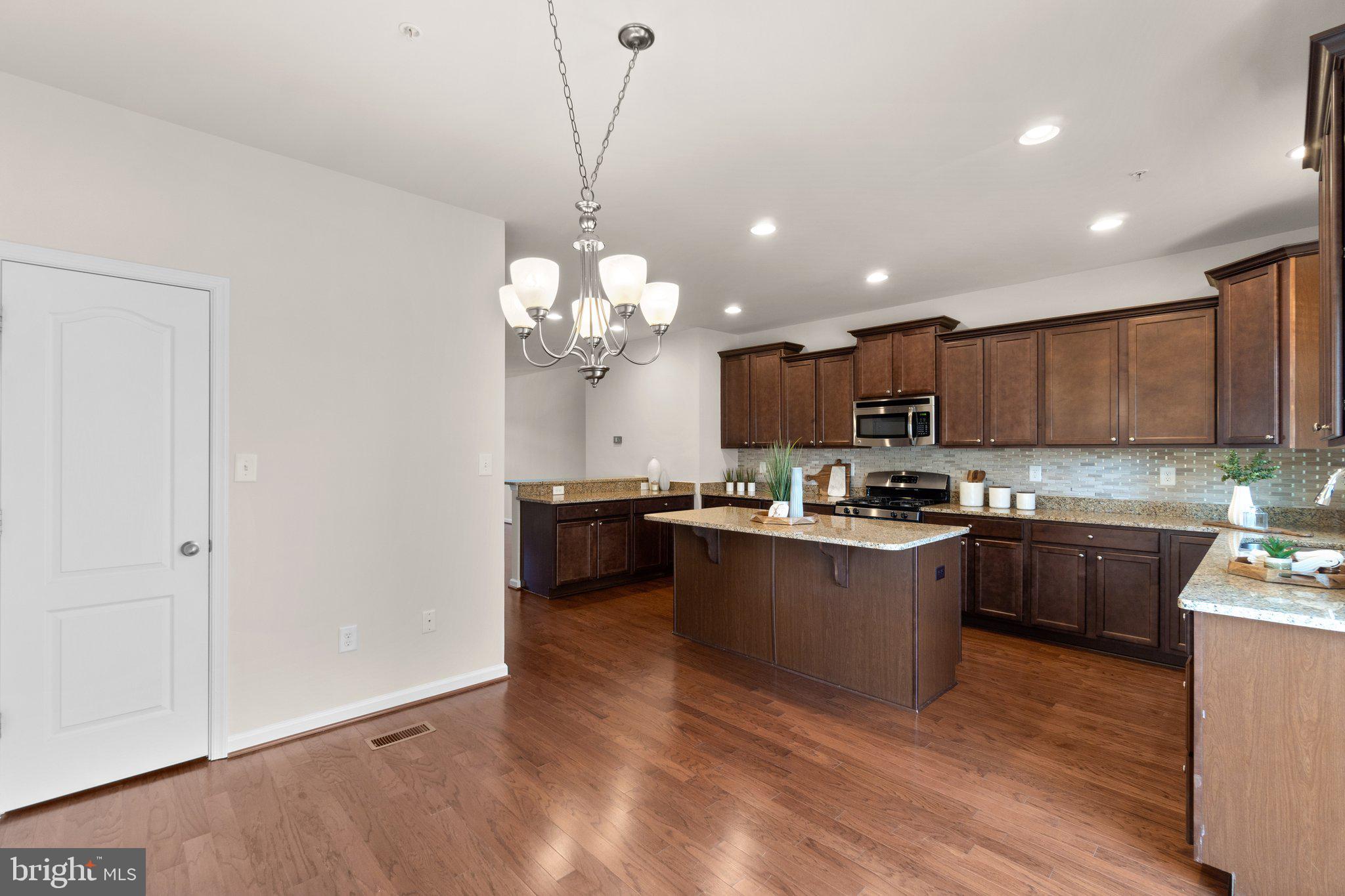 BLUE STREAM - Residential Lease