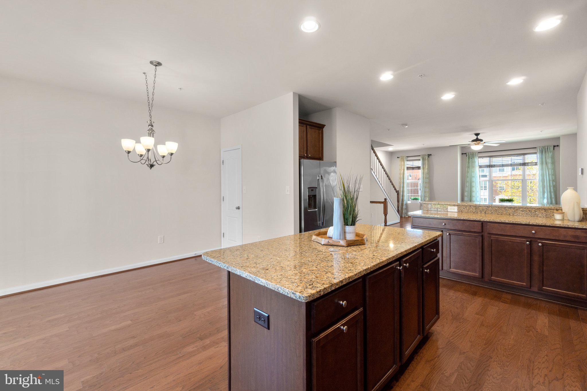 BLUE STREAM - Residential Lease