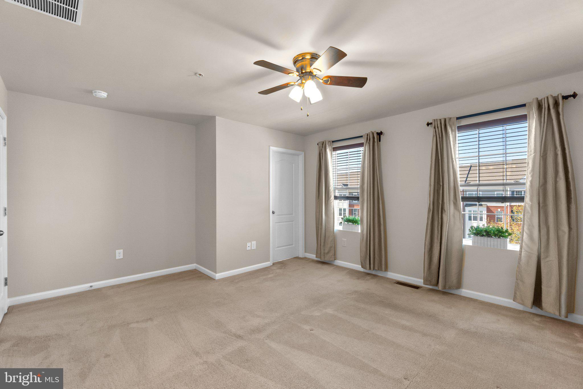 BLUE STREAM - Residential Lease