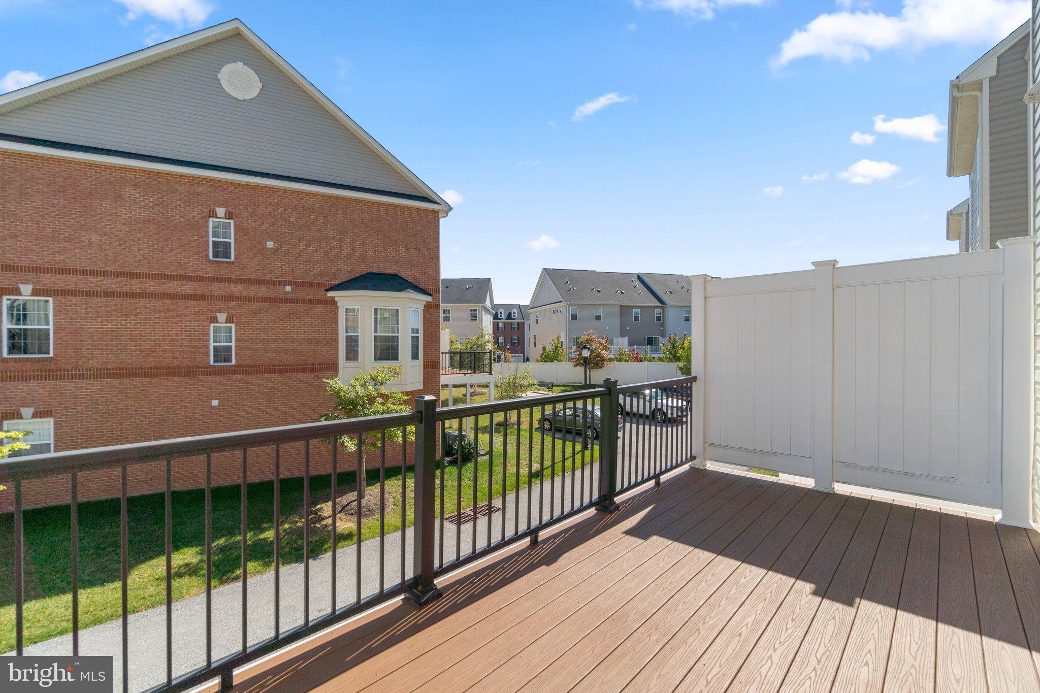 BLUE STREAM - Residential Lease