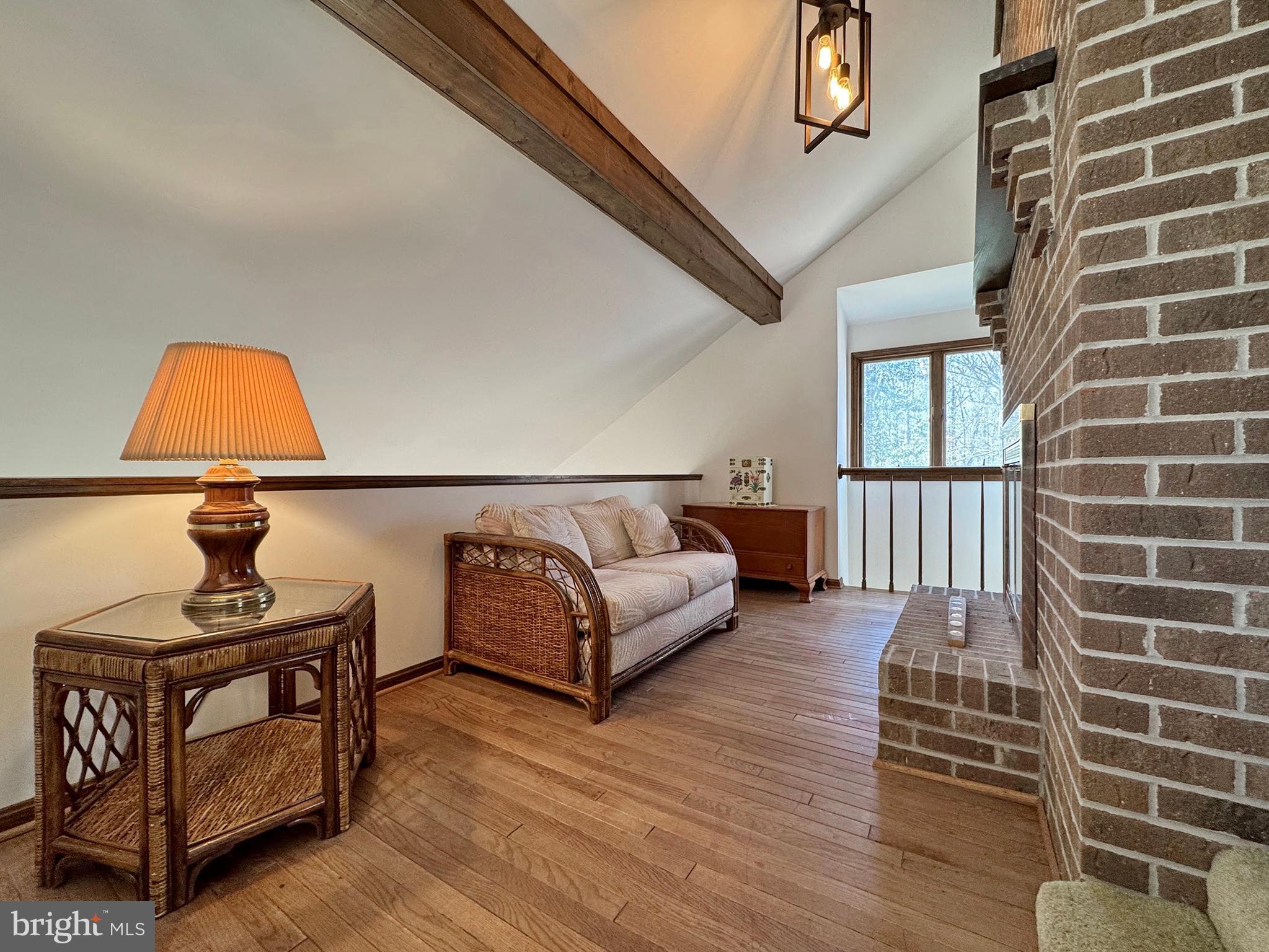 CAERNARVON WOODS - Residential