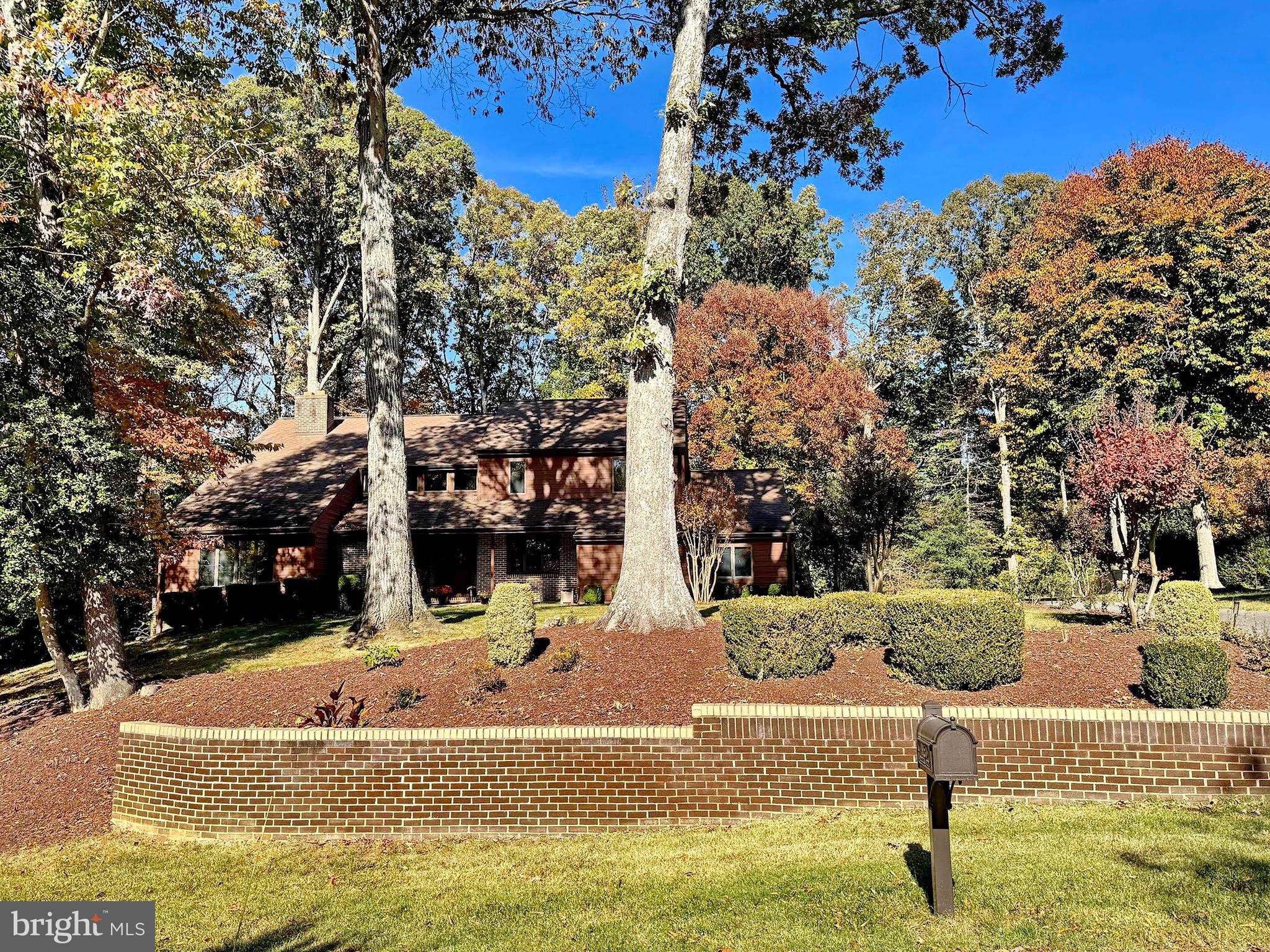 CAERNARVON WOODS - Residential