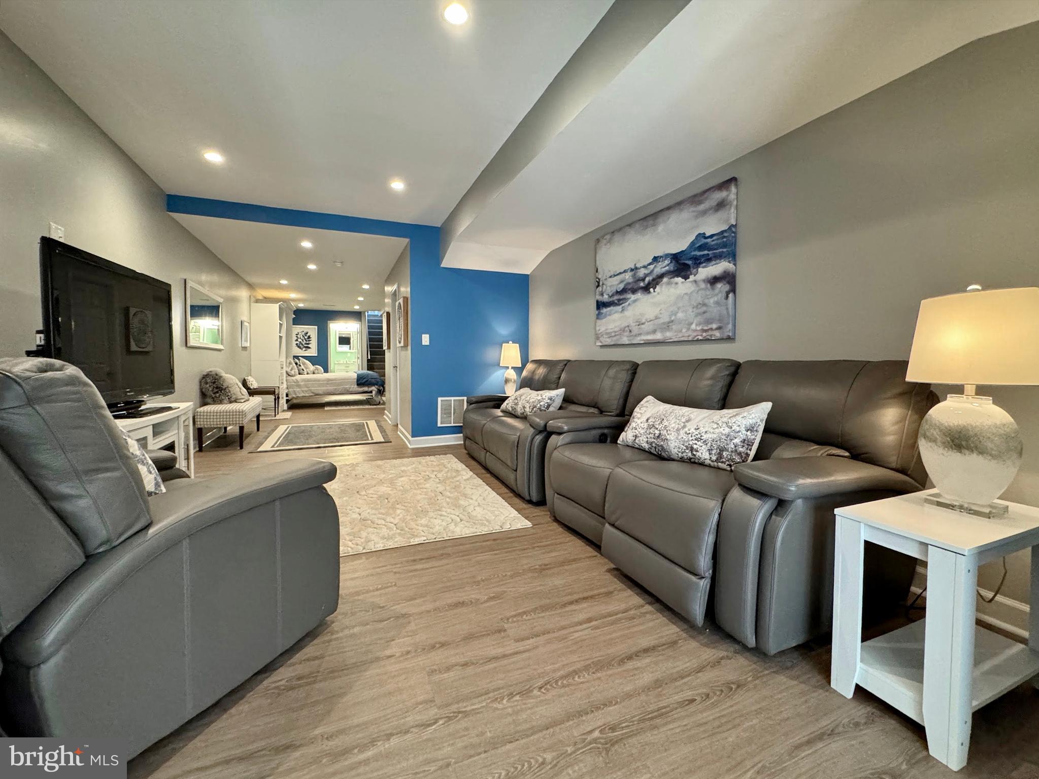 CAERNARVON WOODS - Residential