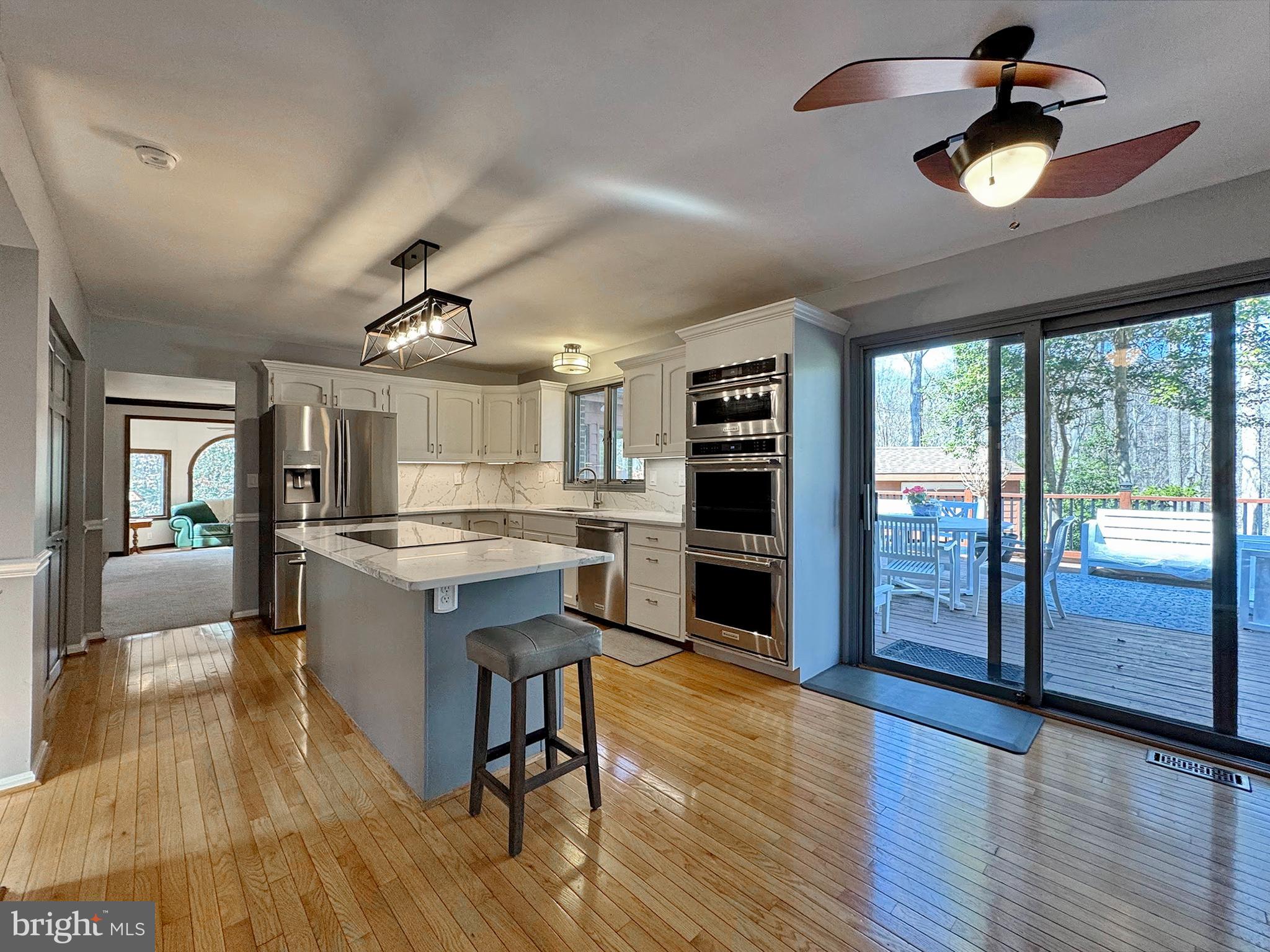 CAERNARVON WOODS - Residential