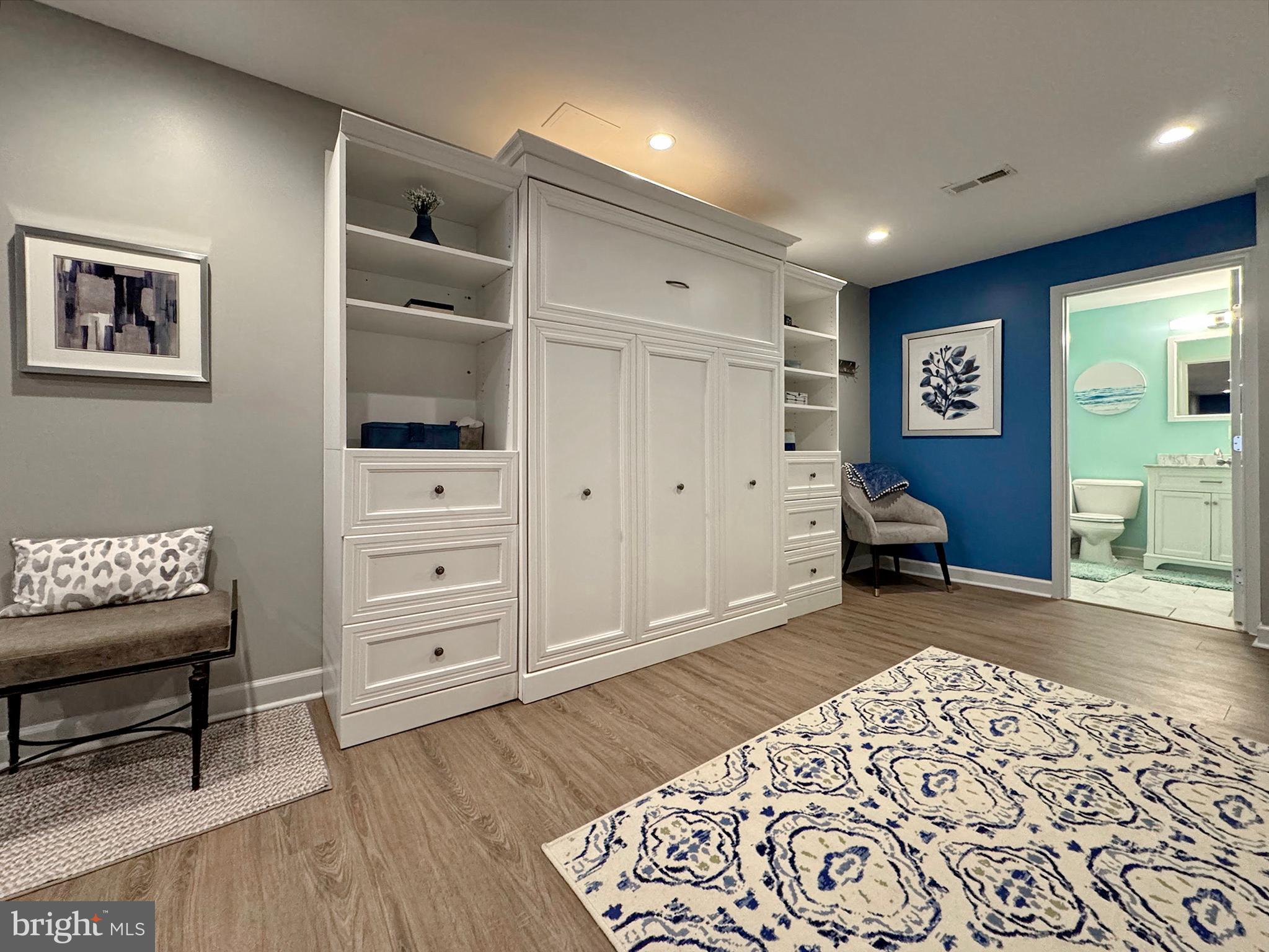 CAERNARVON WOODS - Residential