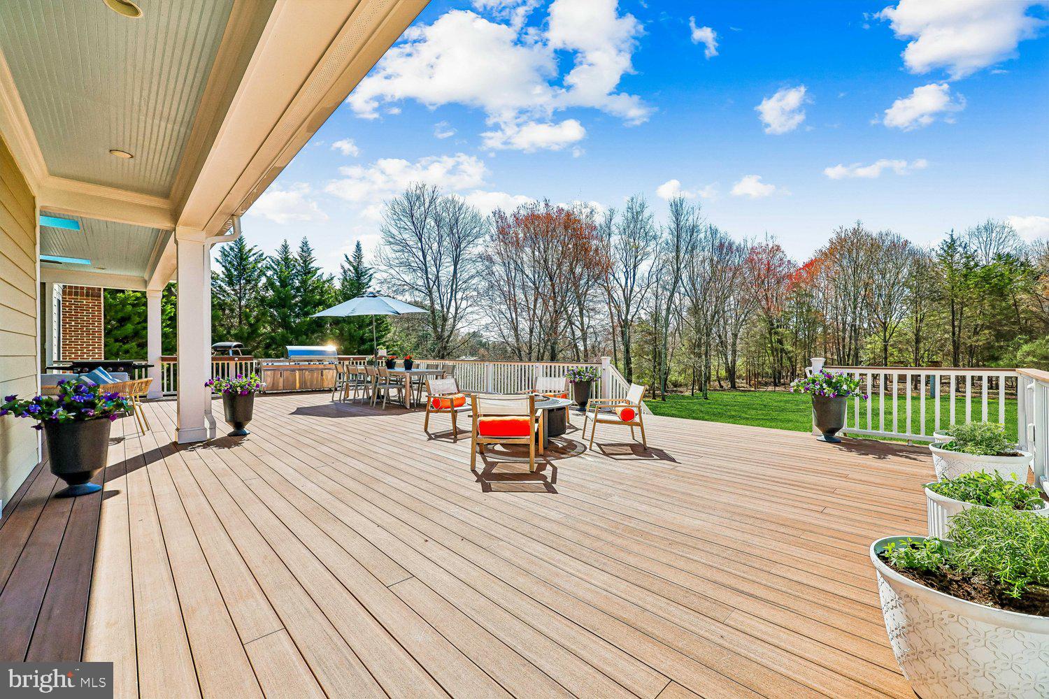 TRAVILAH MEADOWS - Residential