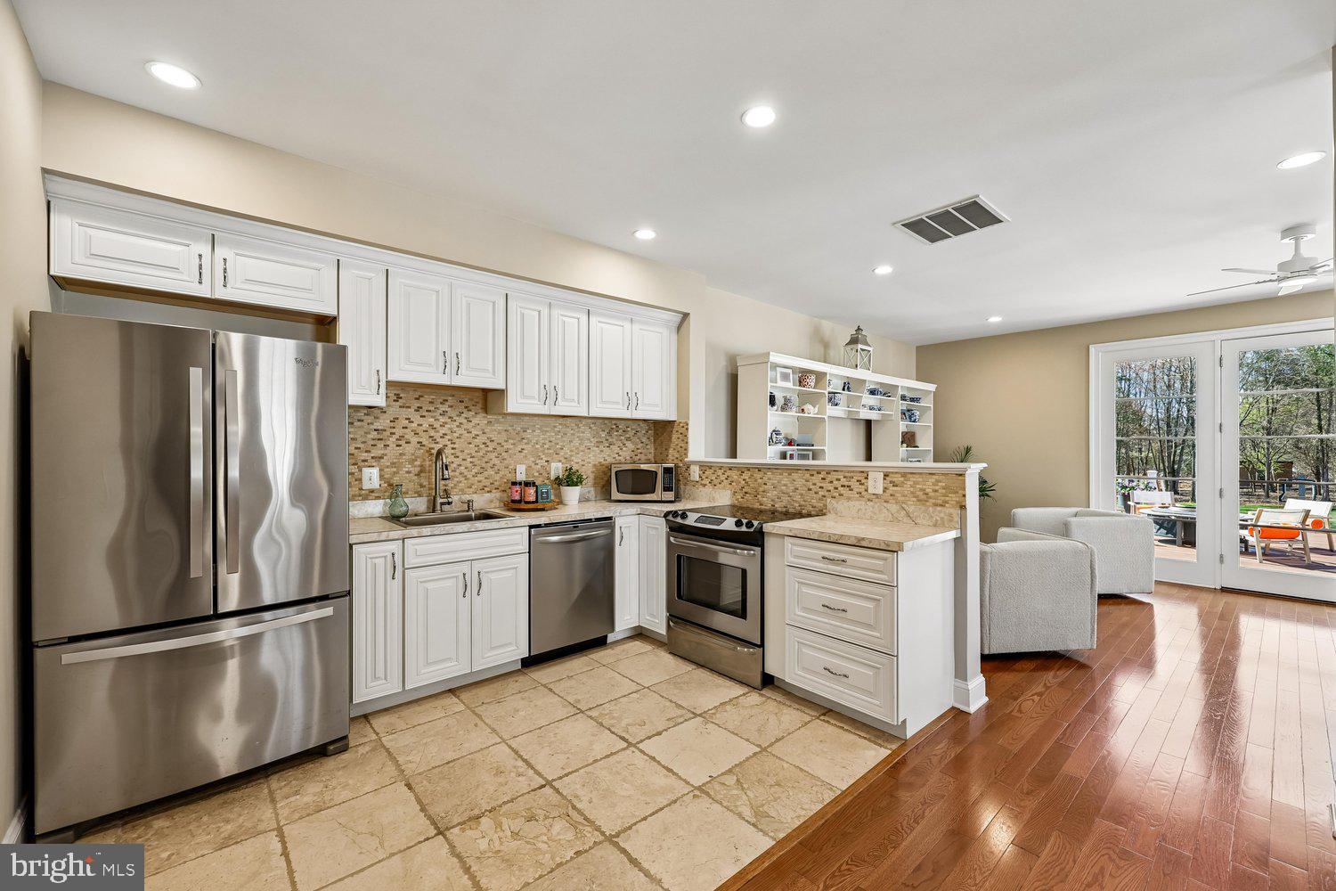 TRAVILAH MEADOWS - Residential