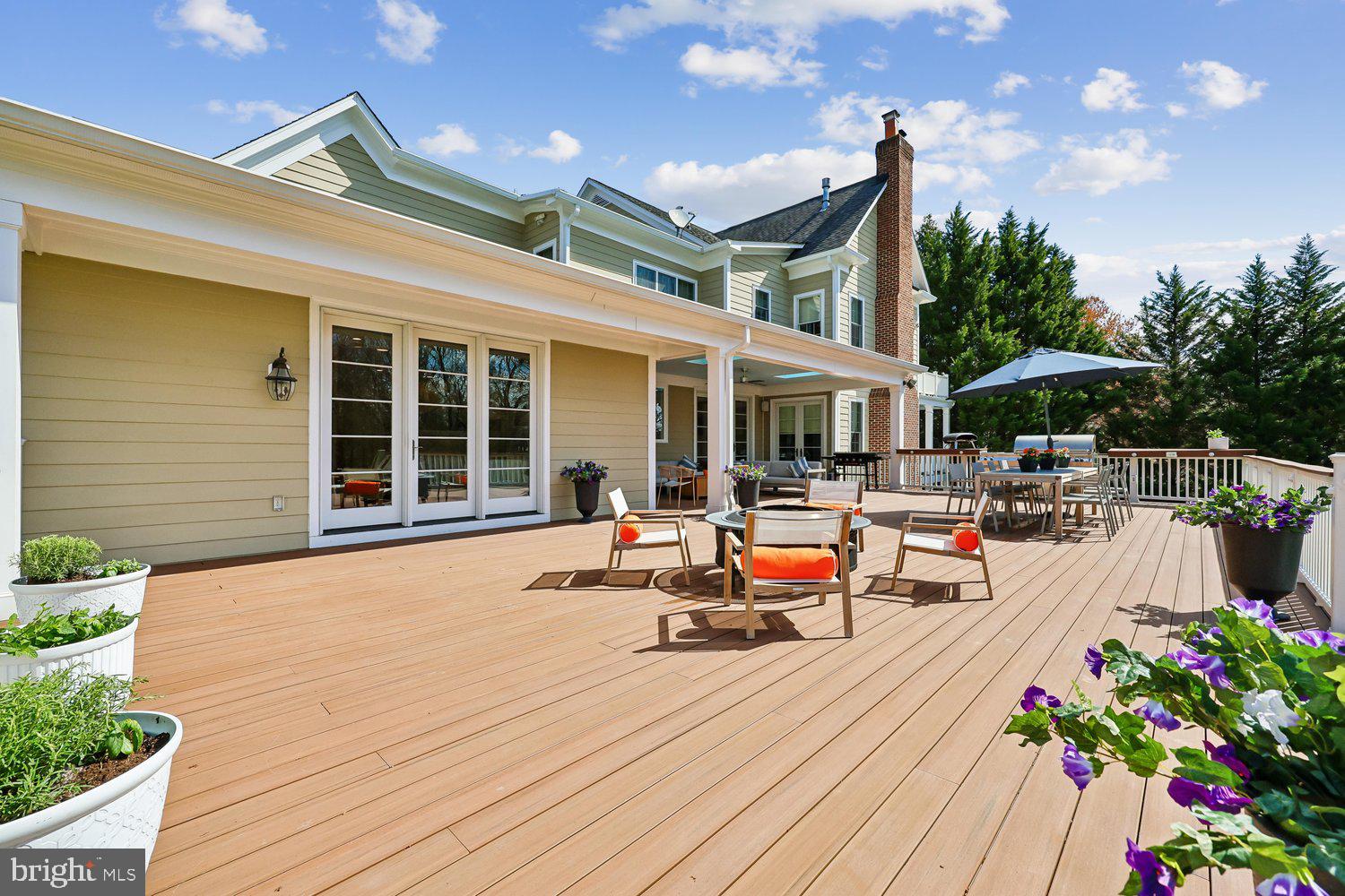 TRAVILAH MEADOWS - Residential