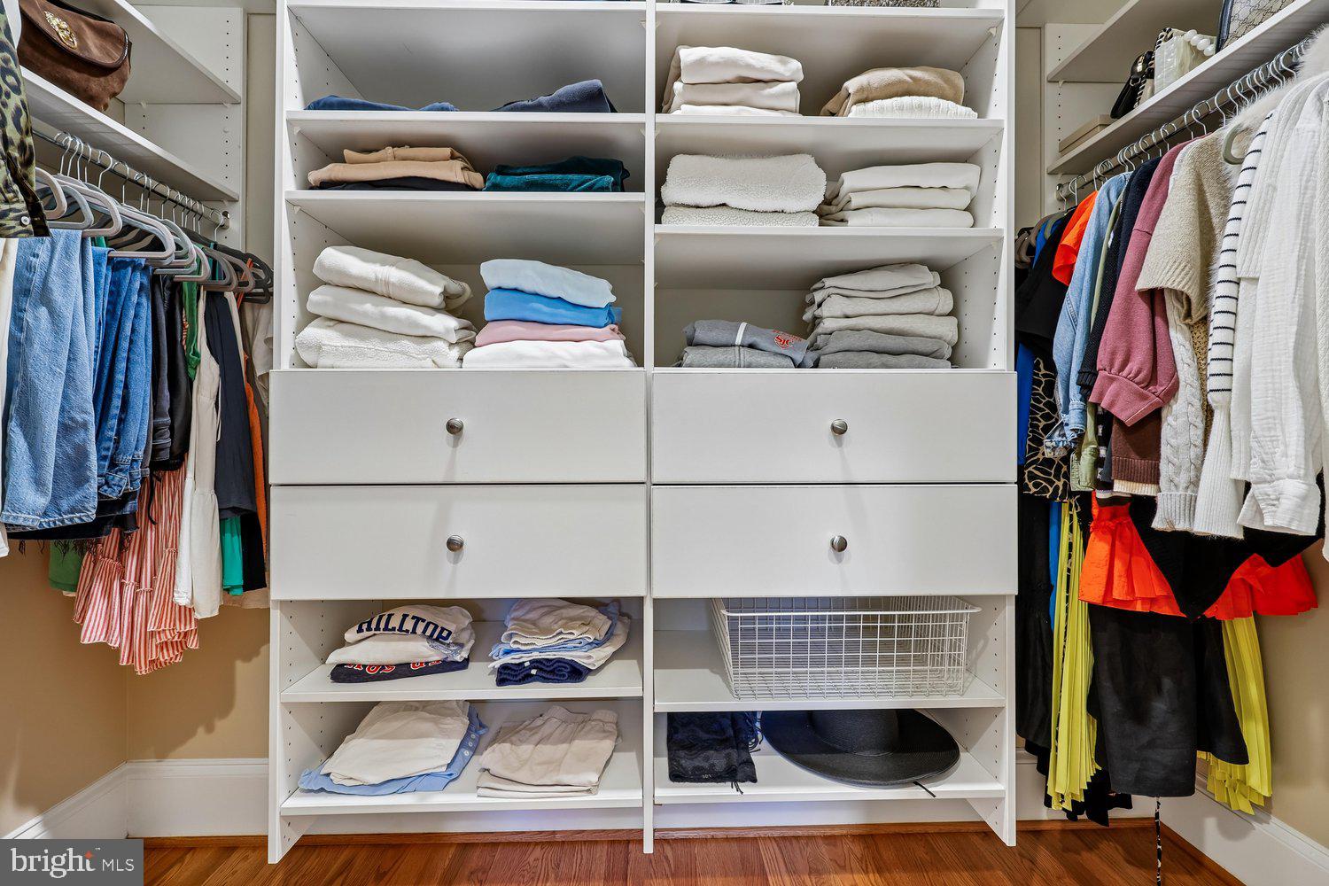 TRAVILAH MEADOWS - Residential