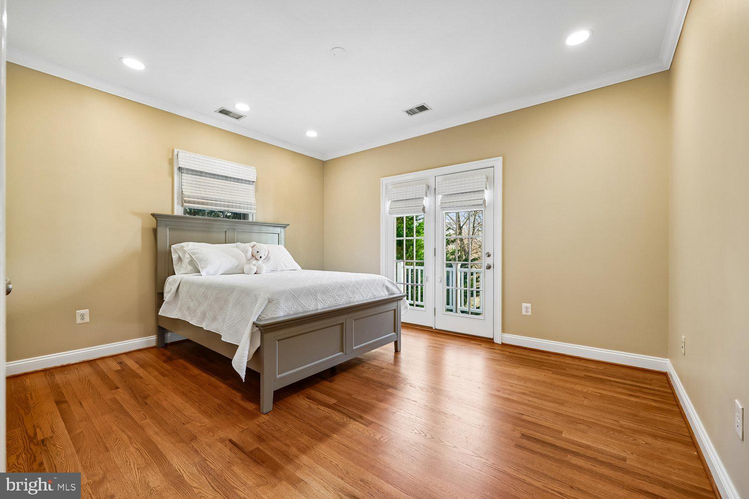 TRAVILAH MEADOWS - Residential