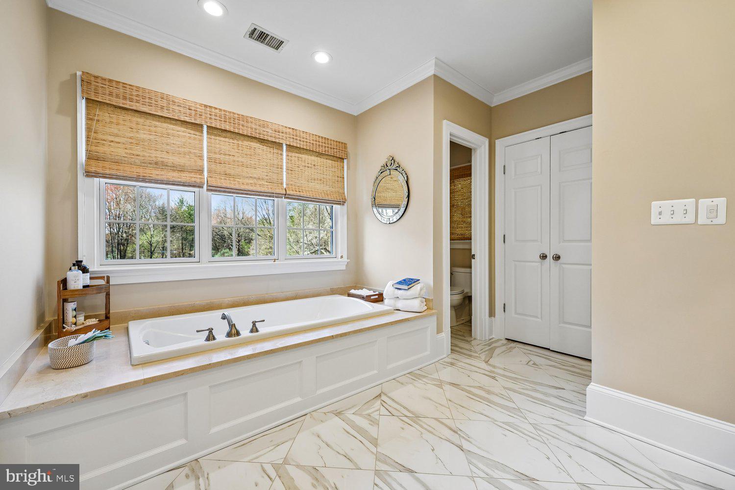 TRAVILAH MEADOWS - Residential