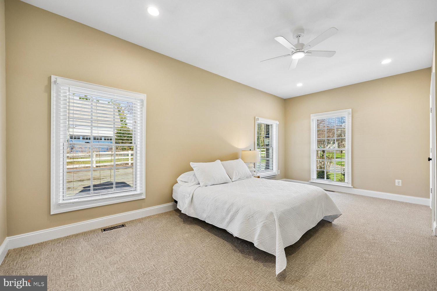 TRAVILAH MEADOWS - Residential