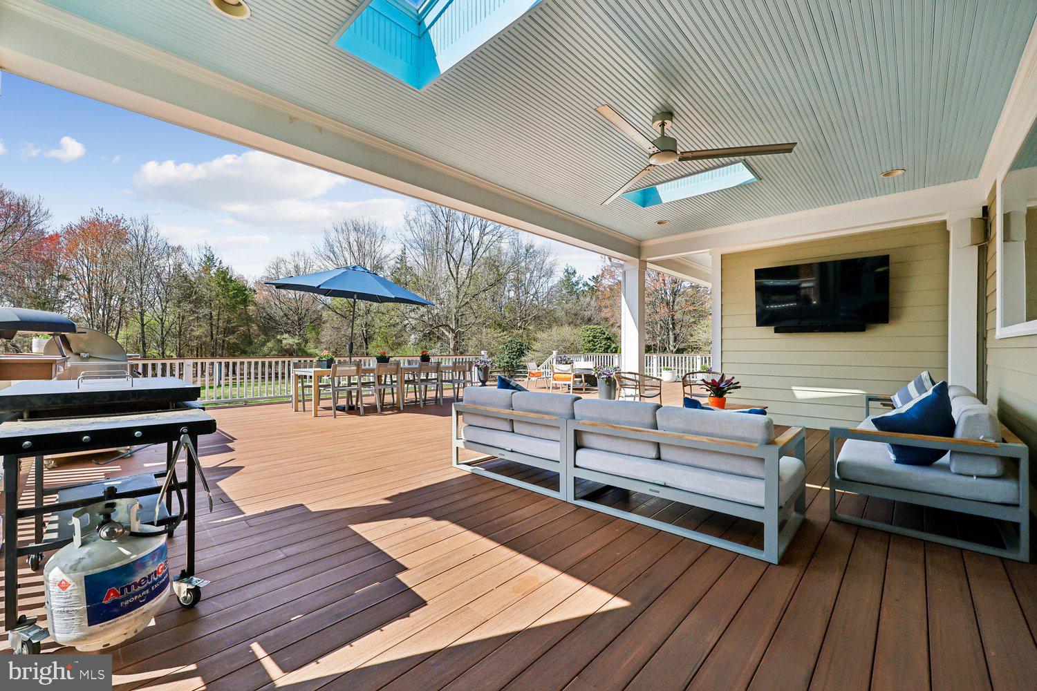 TRAVILAH MEADOWS - Residential