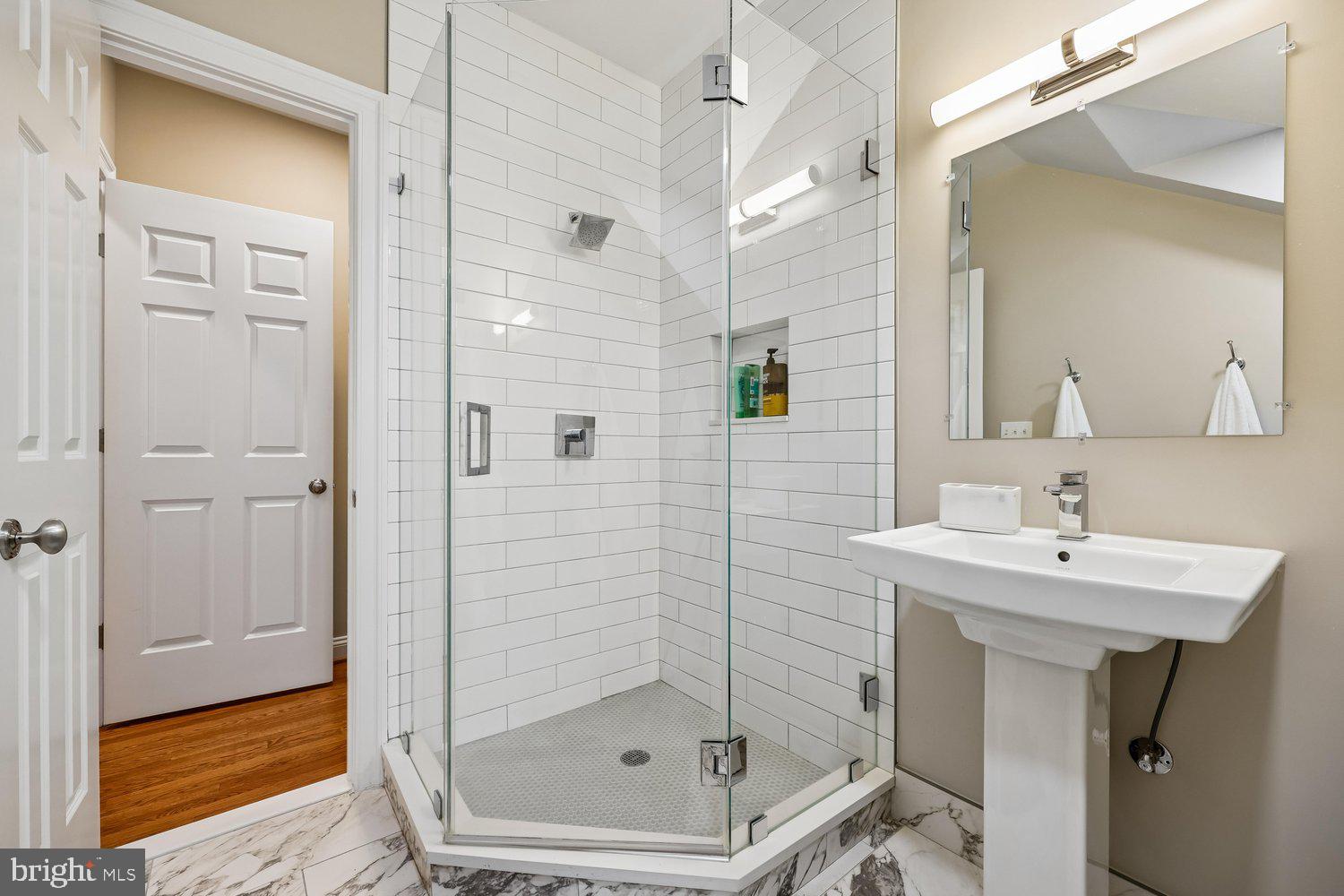 TRAVILAH MEADOWS - Residential