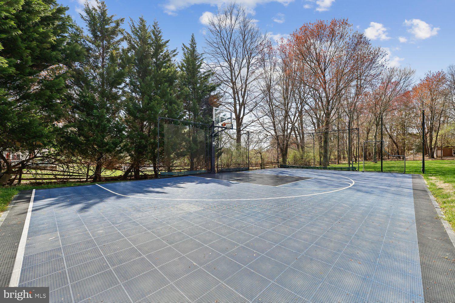 TRAVILAH MEADOWS - Residential