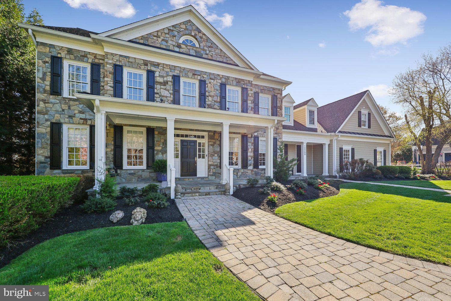 TRAVILAH MEADOWS - Residential