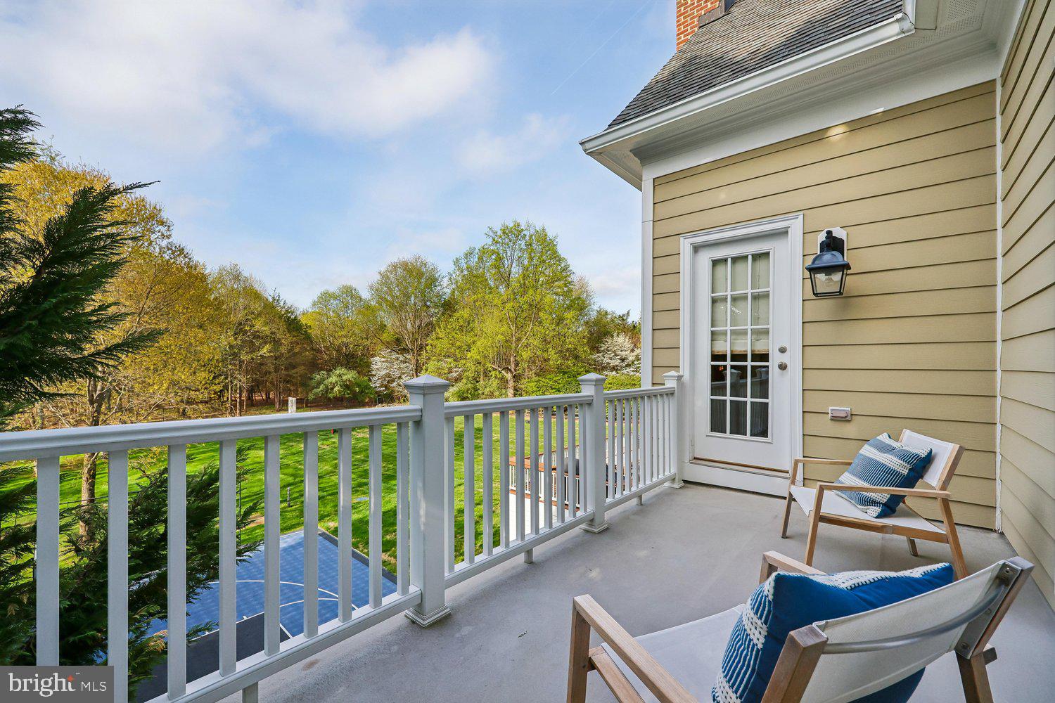 TRAVILAH MEADOWS - Residential