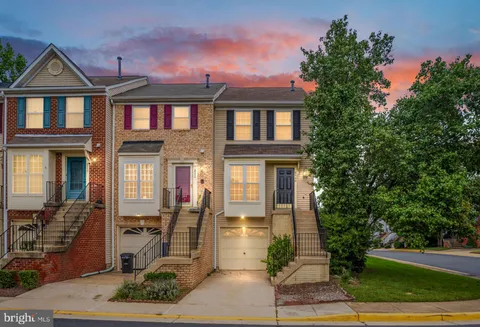 8548 Towne Manor Court, Alexandria, VA MLS: VAFX2270326
