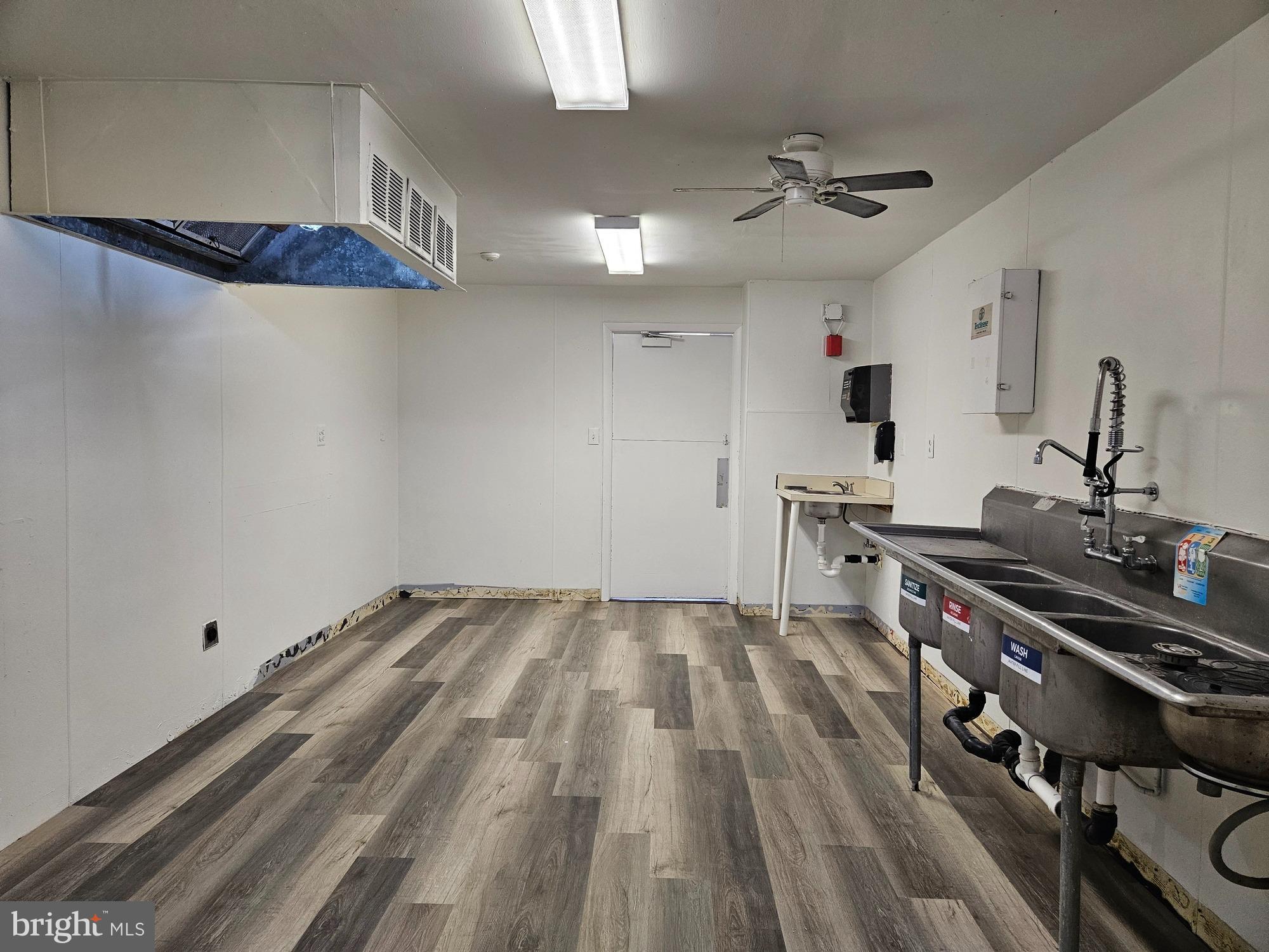 14900 CLOVERDALE ROAD