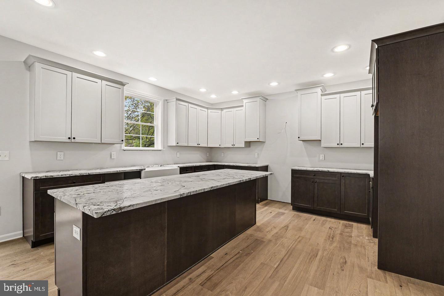 2302 ARTHURS WOODS DRIVE