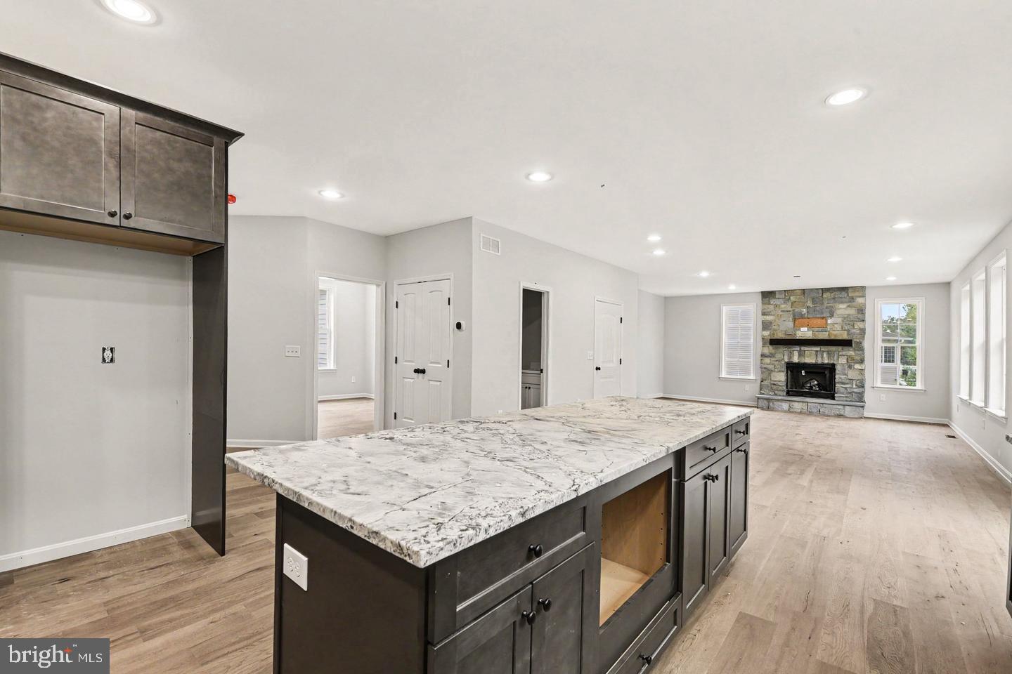 2302 ARTHURS WOODS DRIVE