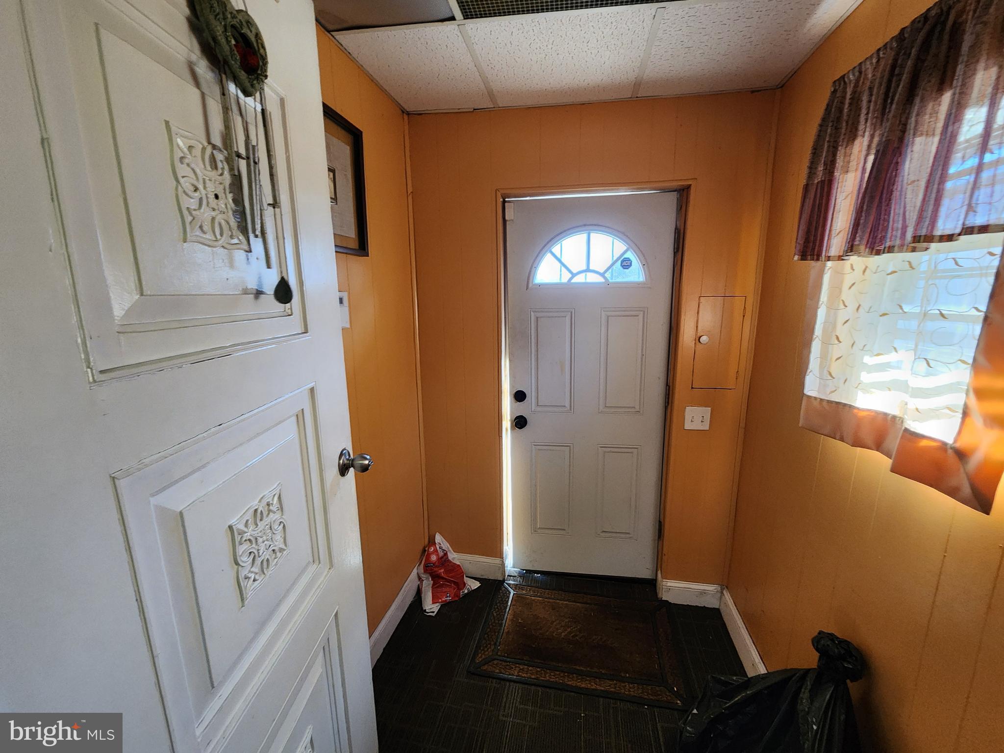 WALTHERSON - Commercial Sale