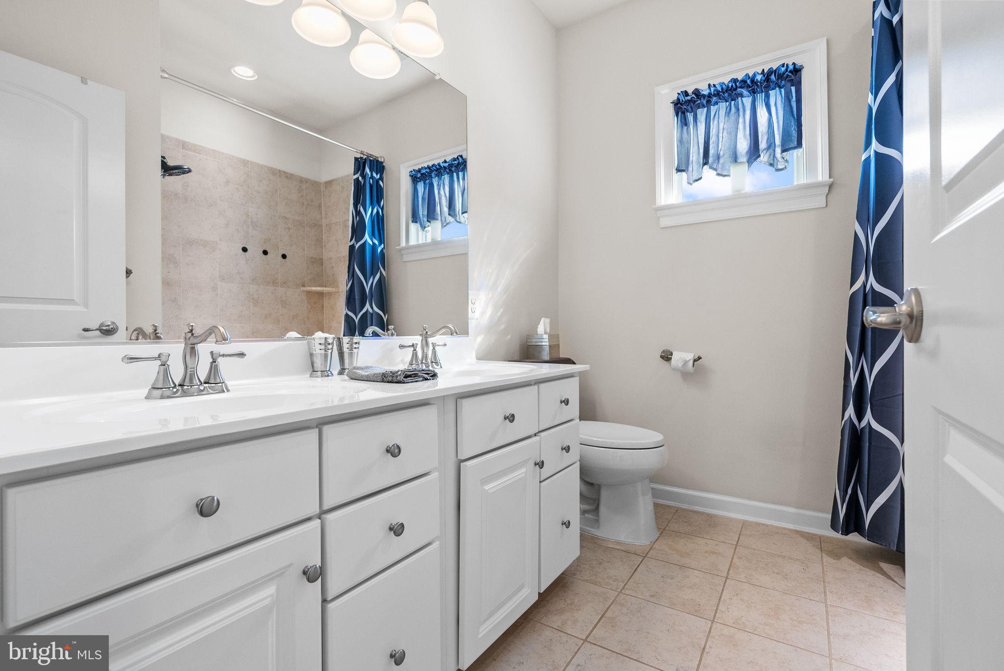 WARRINGTON SPRINGS - Residential