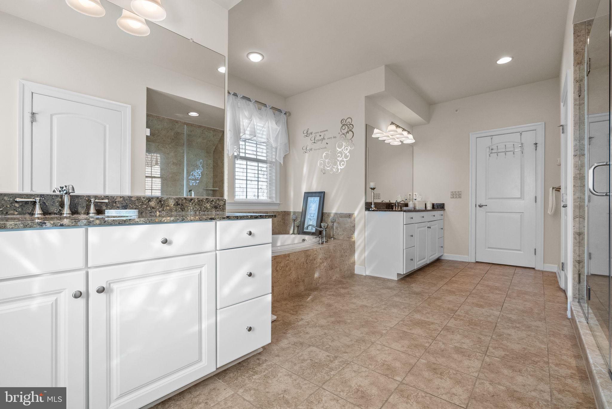 WARRINGTON SPRINGS - Residential