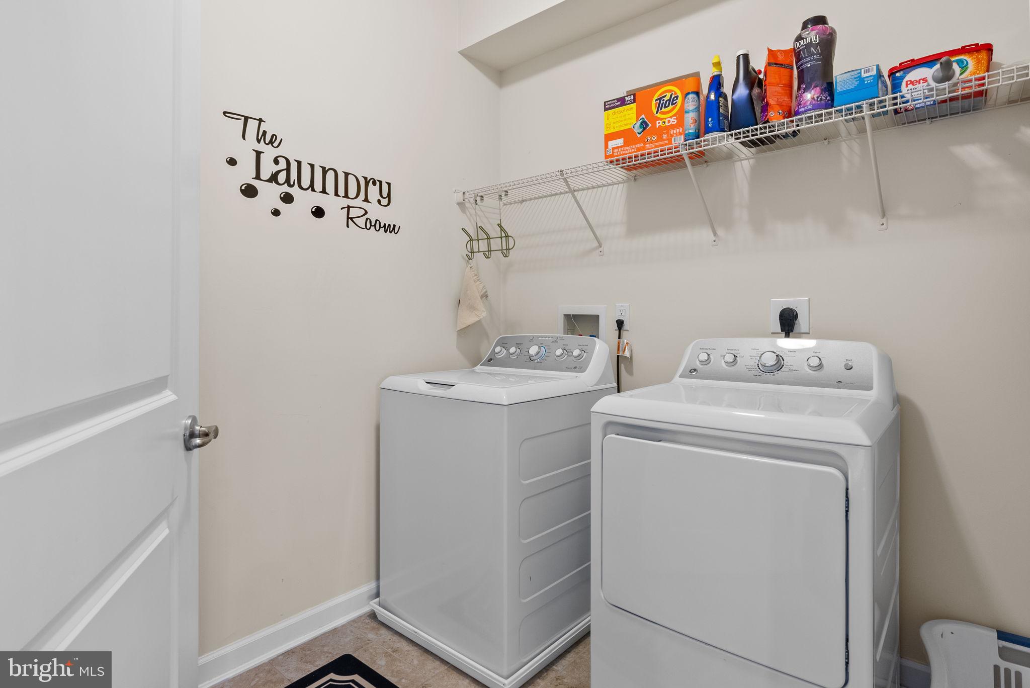 WARRINGTON SPRINGS - Residential