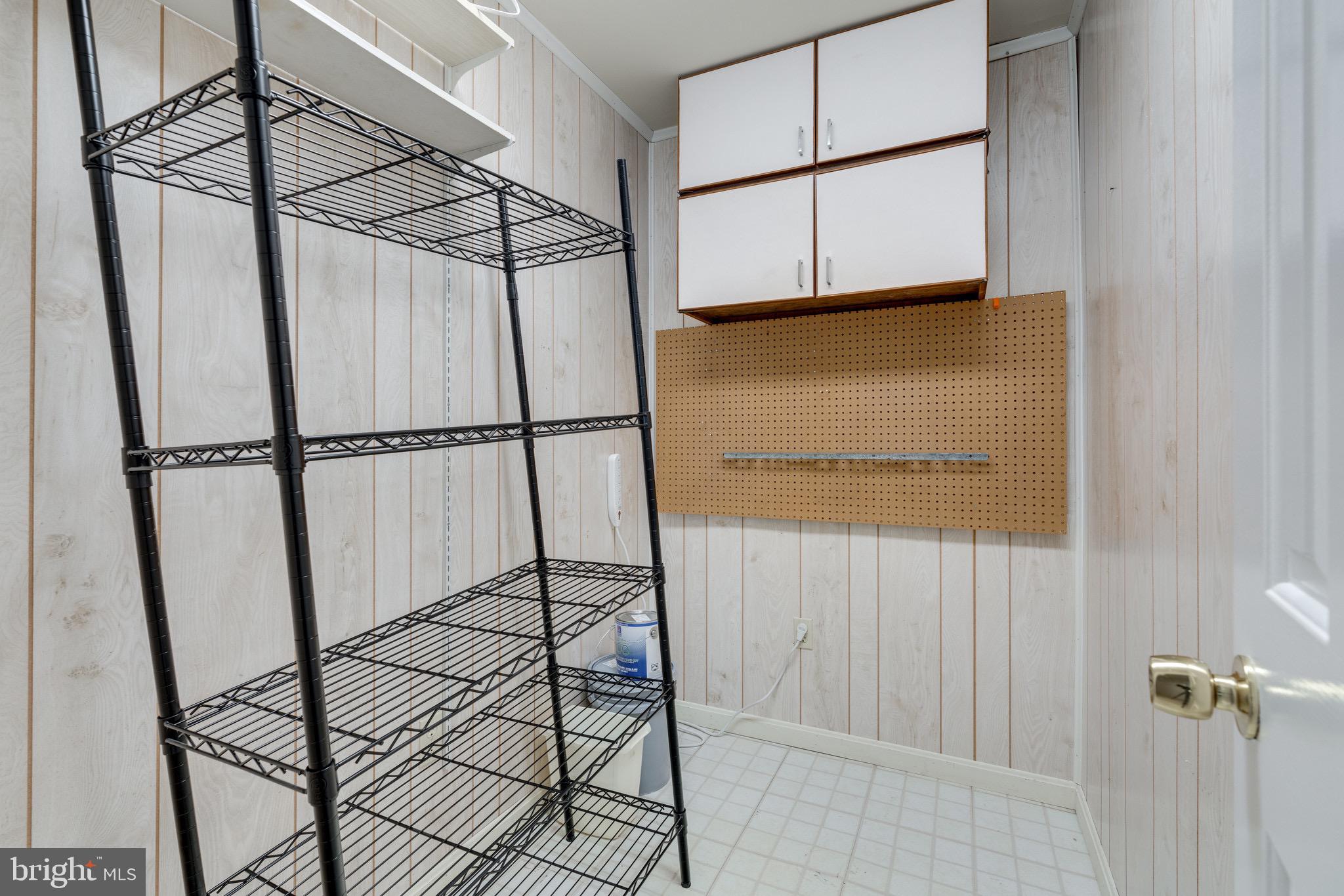 HUNTER VILLAGE - Residential