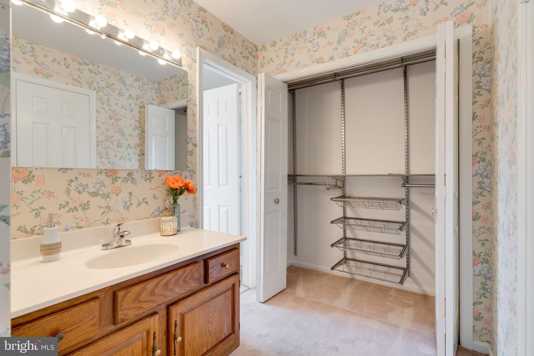 HUNTER VILLAGE - Residential