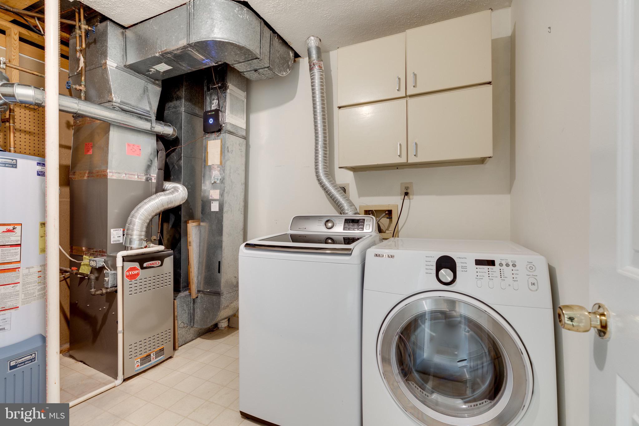 HUNTER VILLAGE - Residential