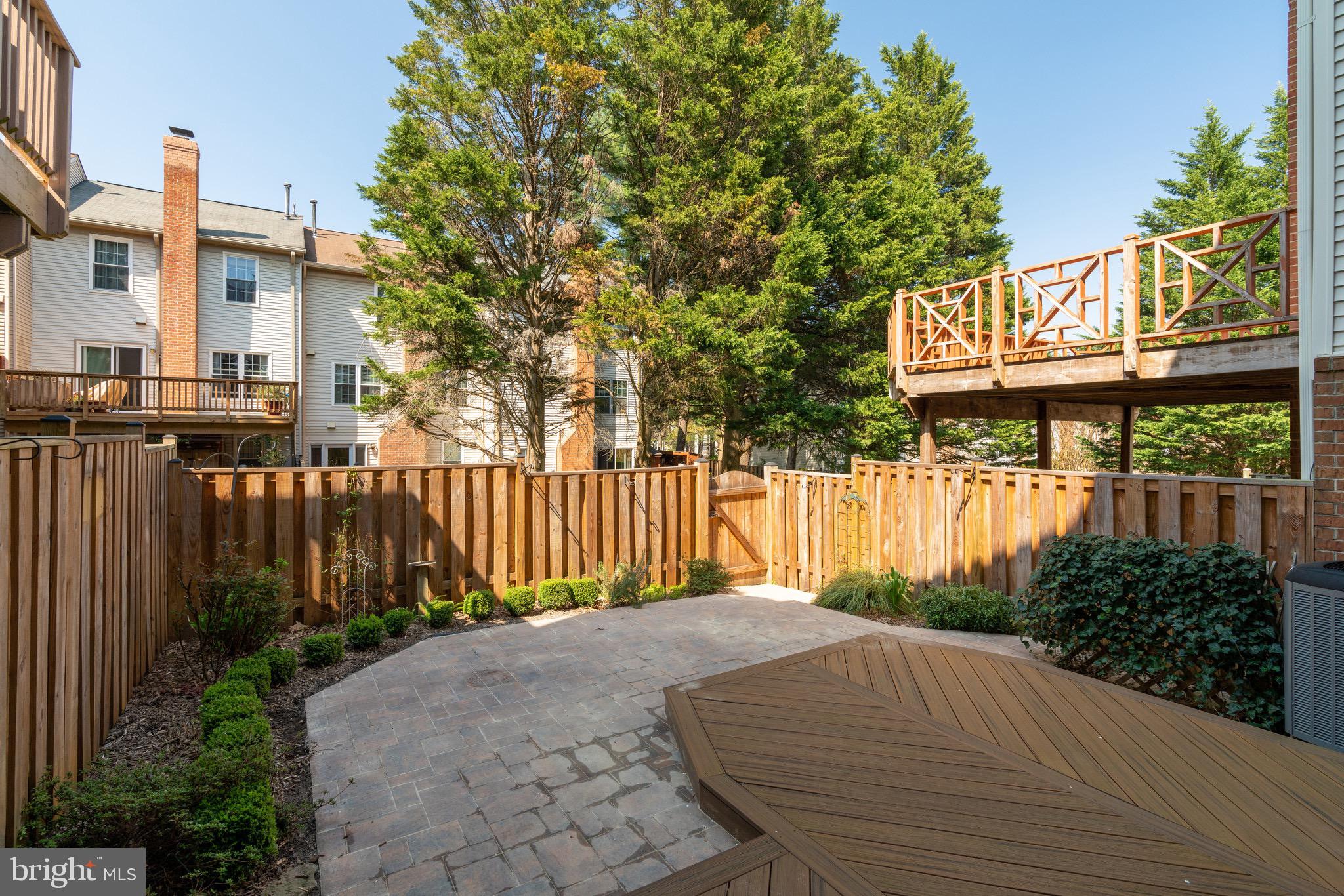 HUNTER VILLAGE - Residential