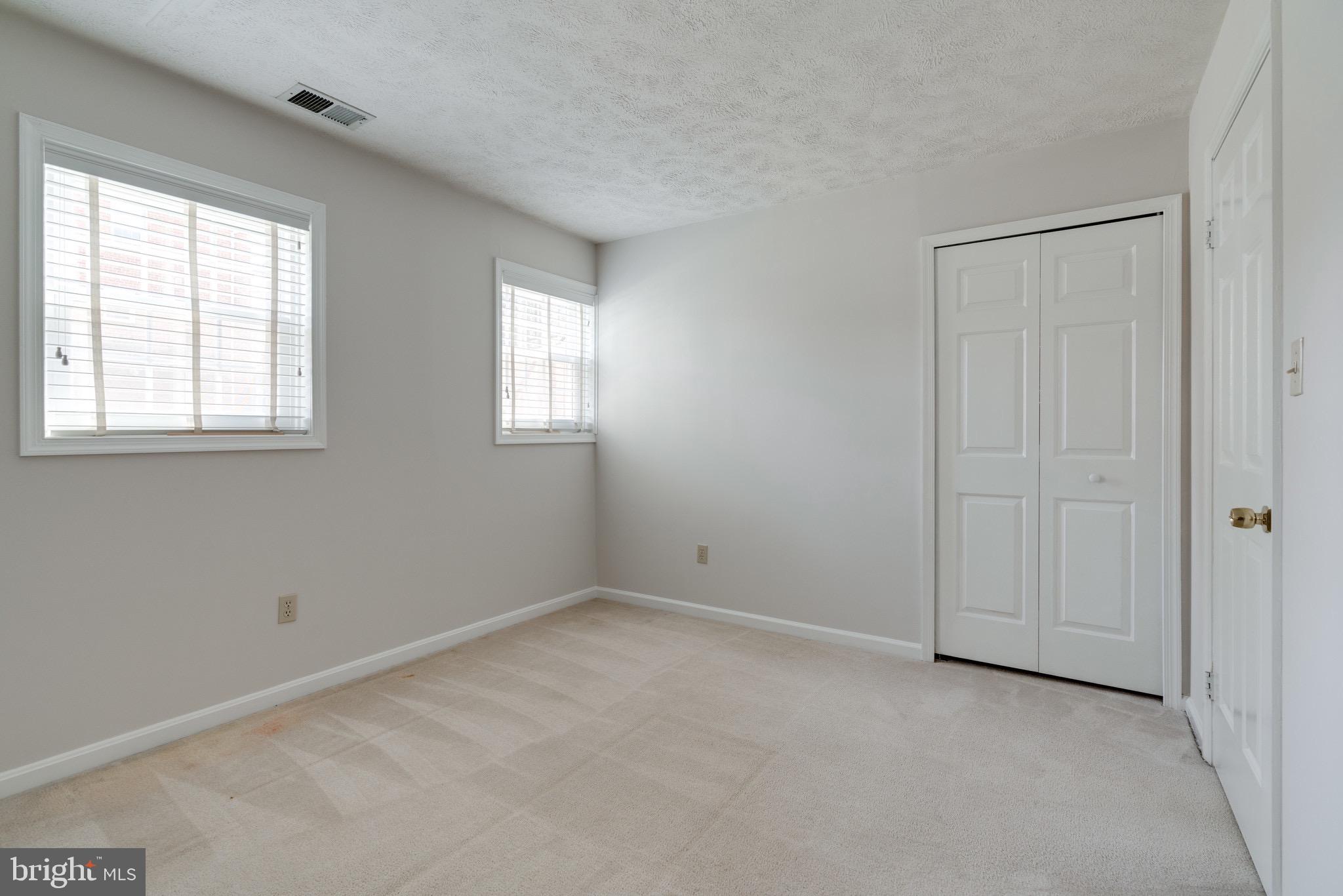 HUNTER VILLAGE - Residential