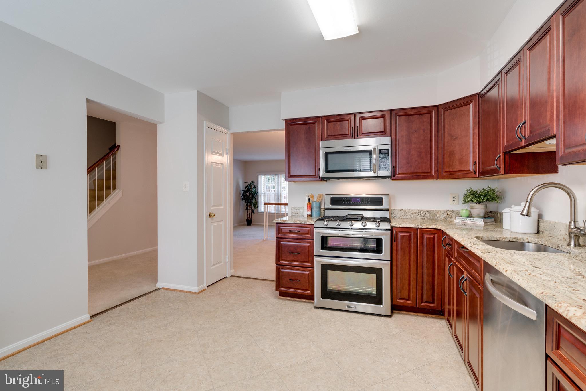 HUNTER VILLAGE - Residential