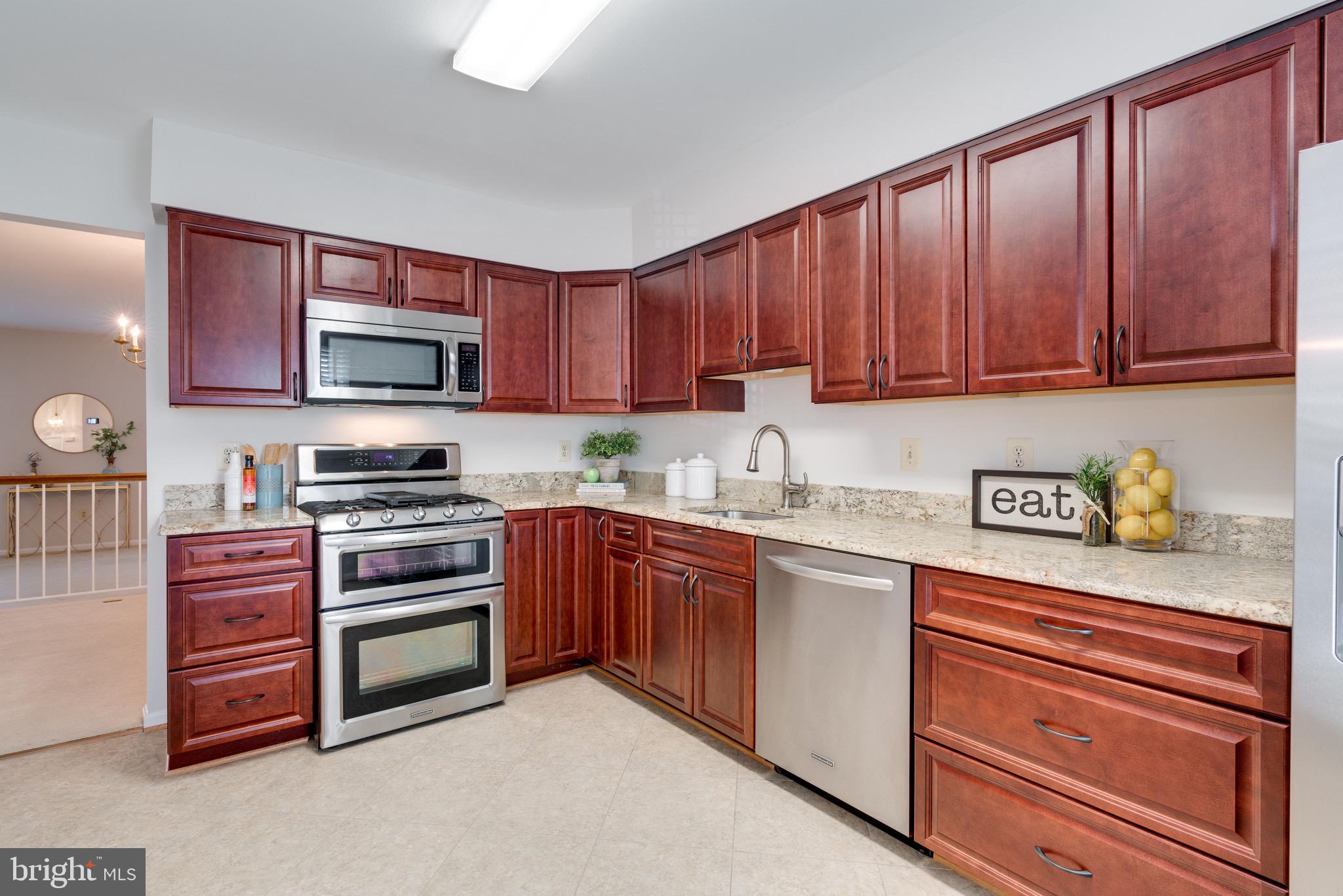 HUNTER VILLAGE - Residential