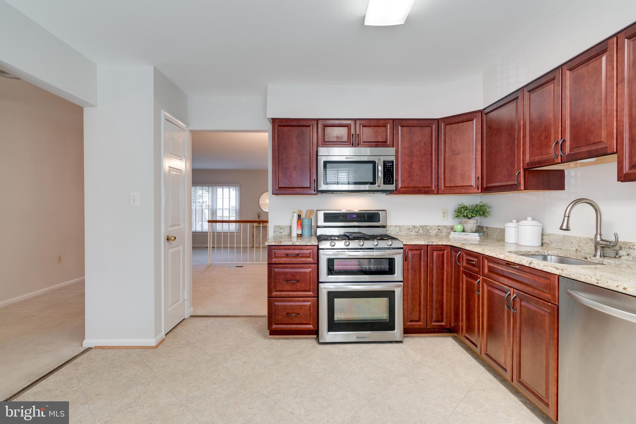 HUNTER VILLAGE - Residential