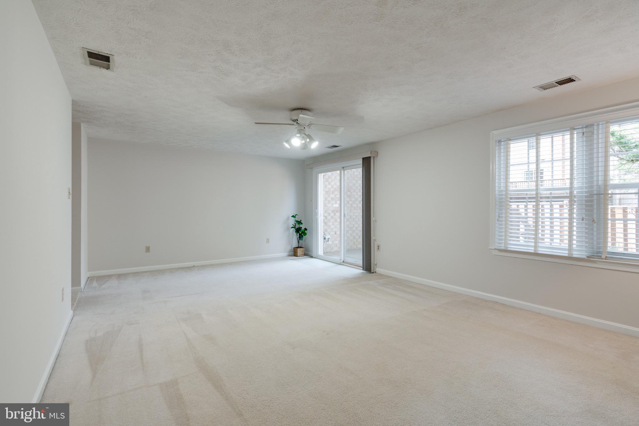 HUNTER VILLAGE - Residential