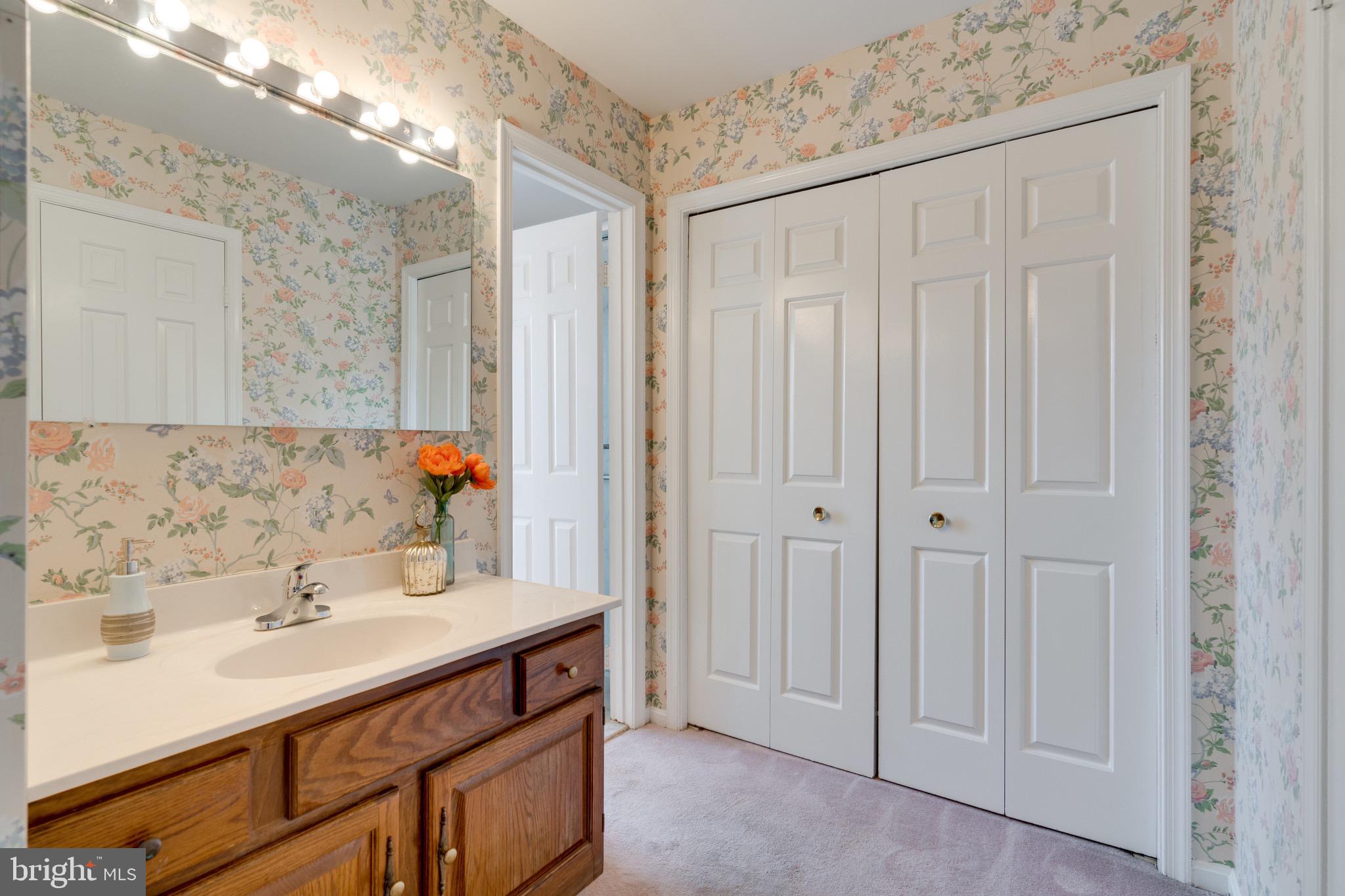 HUNTER VILLAGE - Residential