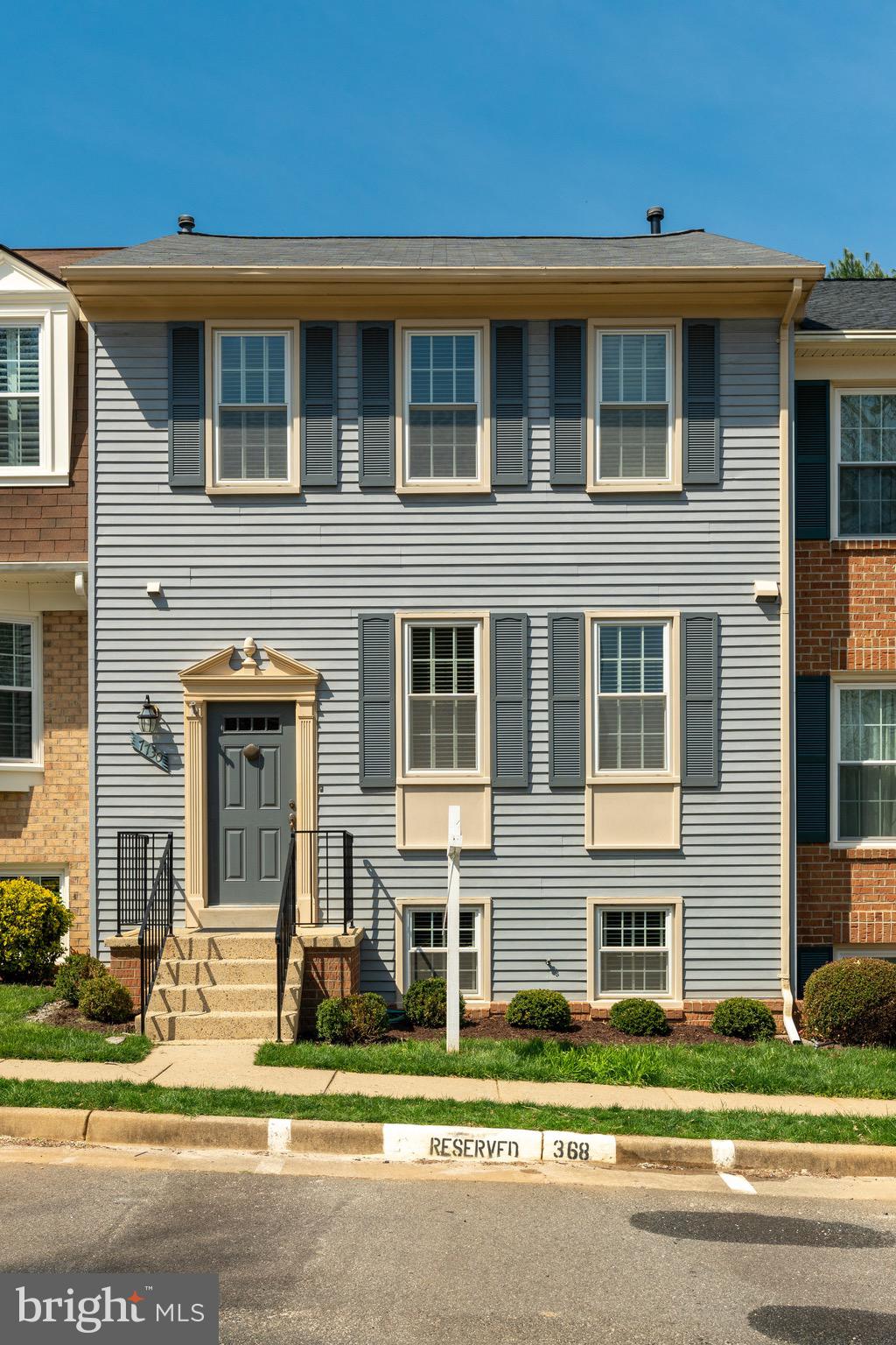 HUNTER VILLAGE - Residential