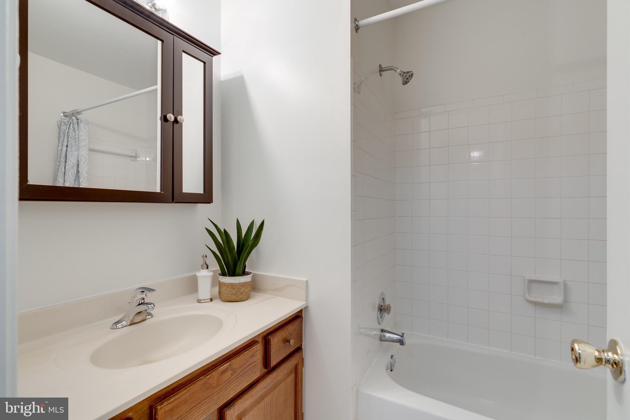 HUNTER VILLAGE - Residential