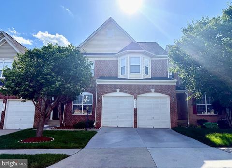 Photo of 6176 Popes Creek Place, HAYMARKET, VA 20169 (MLS # VAPW2120366)