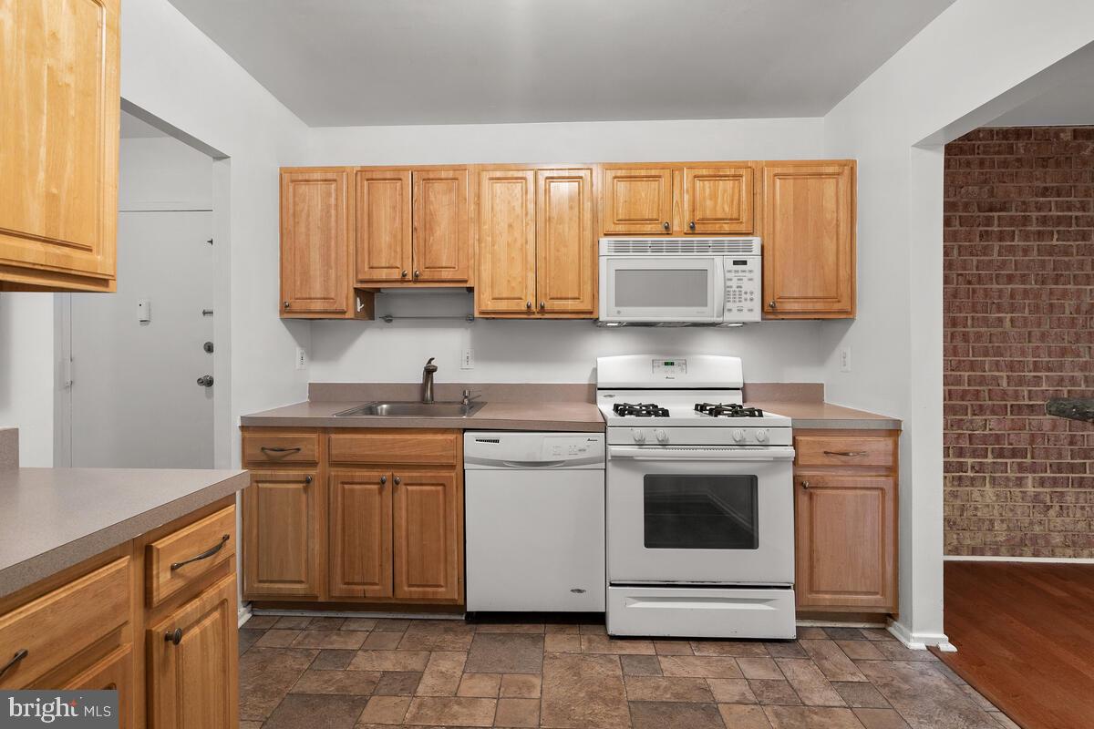 THOMAS CHOICE GARDENS - Residential