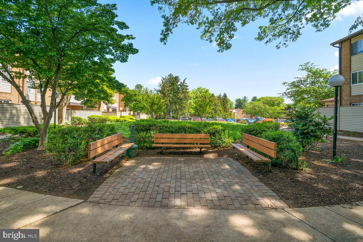 THOMAS CHOICE GARDENS - Residential