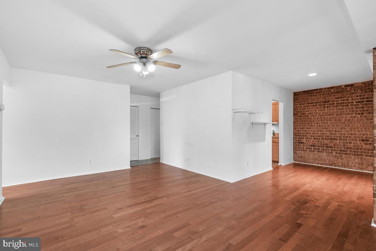 THOMAS CHOICE GARDENS - Residential