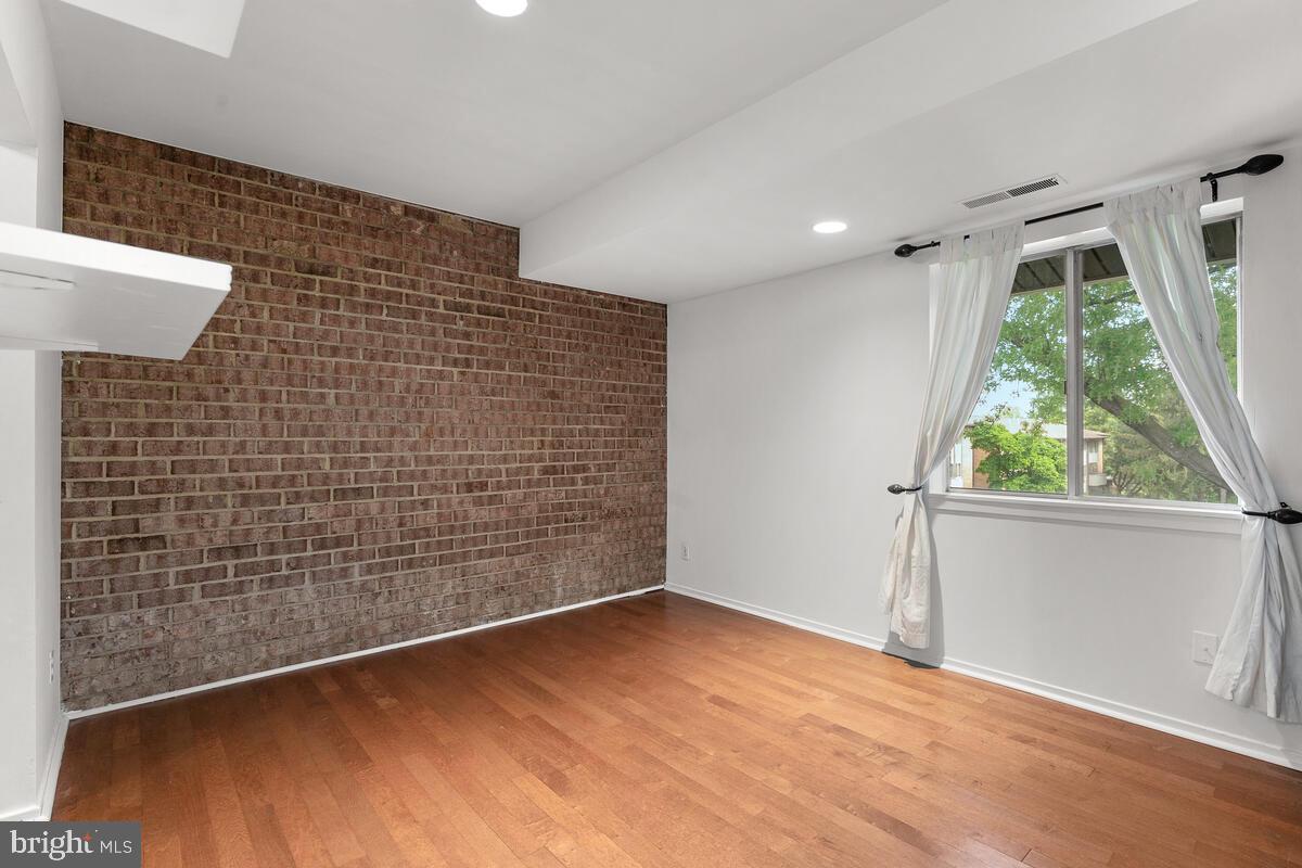 THOMAS CHOICE GARDENS - Residential