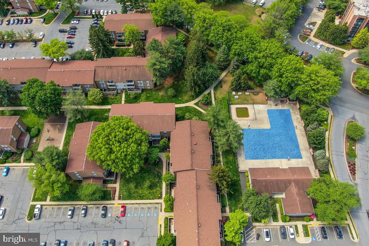 THOMAS CHOICE GARDENS - Residential