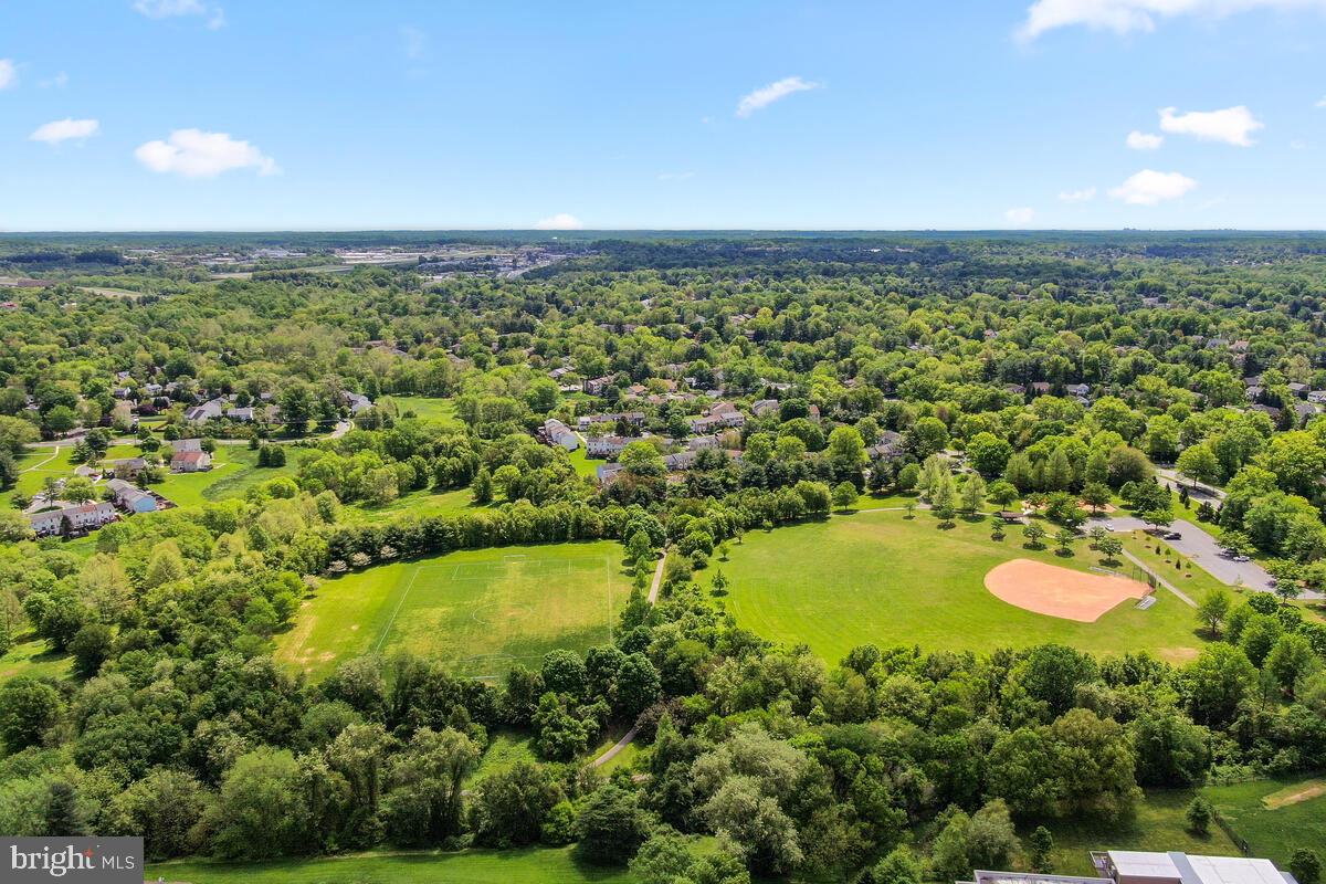 THOMAS CHOICE GARDENS - Residential